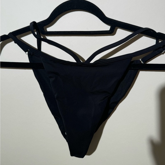 OW collection black bikini set - Picture 8 of 9